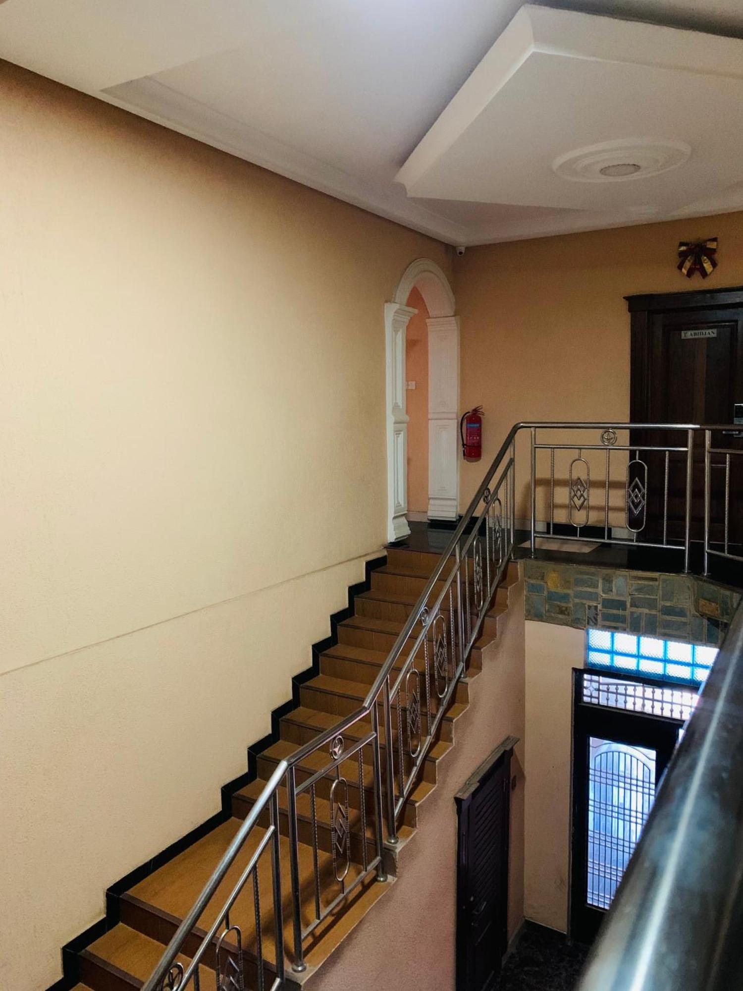 Dc Ambassadors Hotel Dawhwenya Exterior foto
